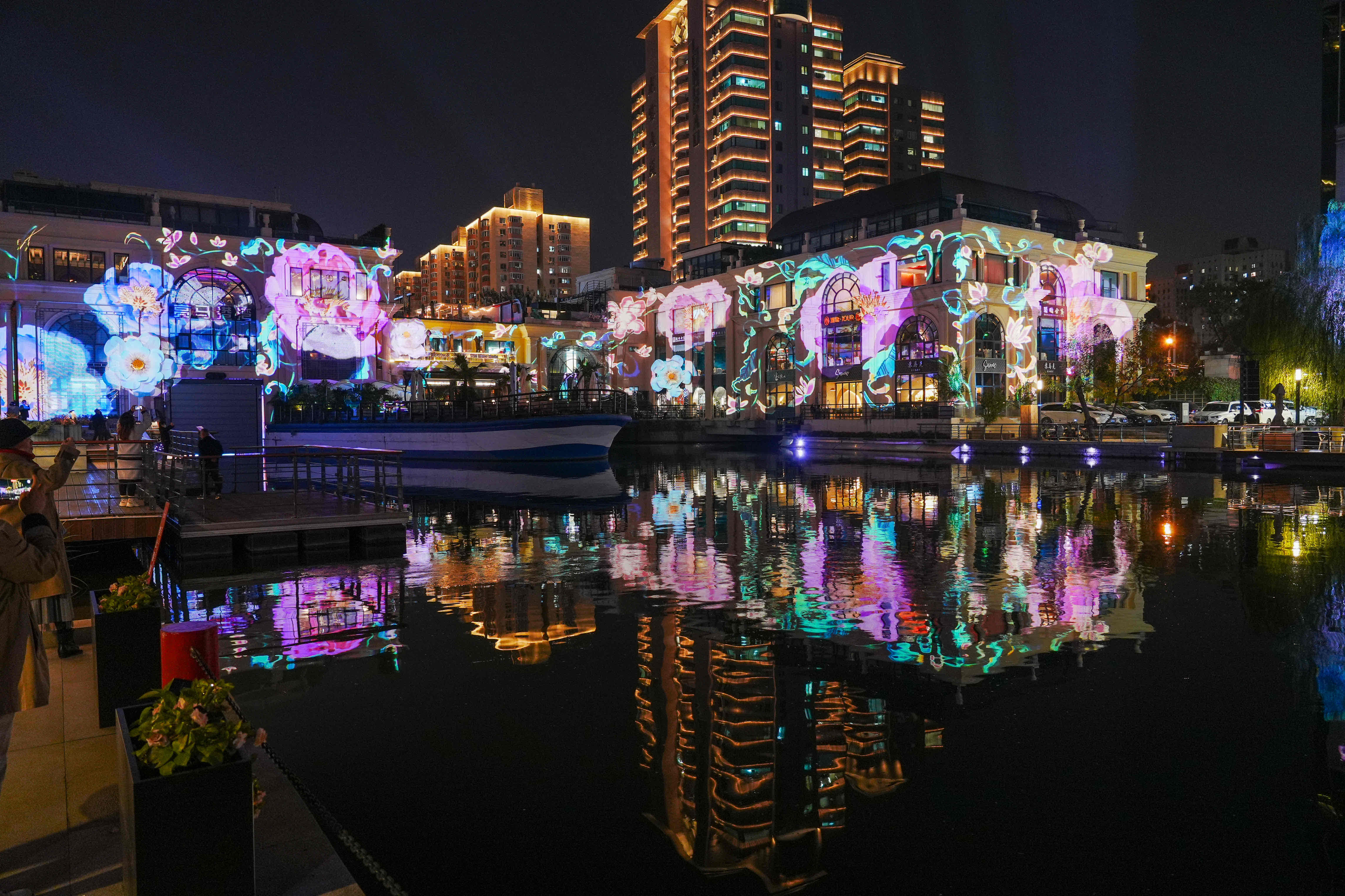 亮马港湾之畔